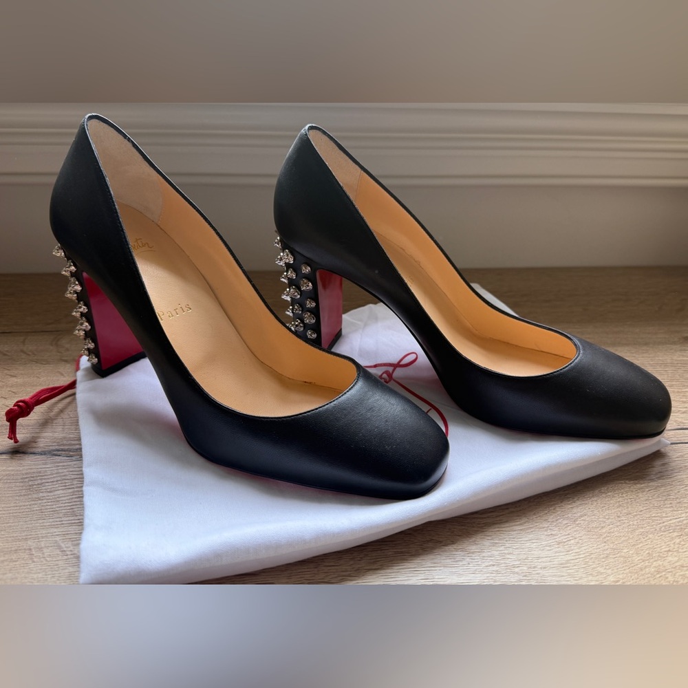 Christian Louboutin Leather Studded Accents Pumps, size 39.5